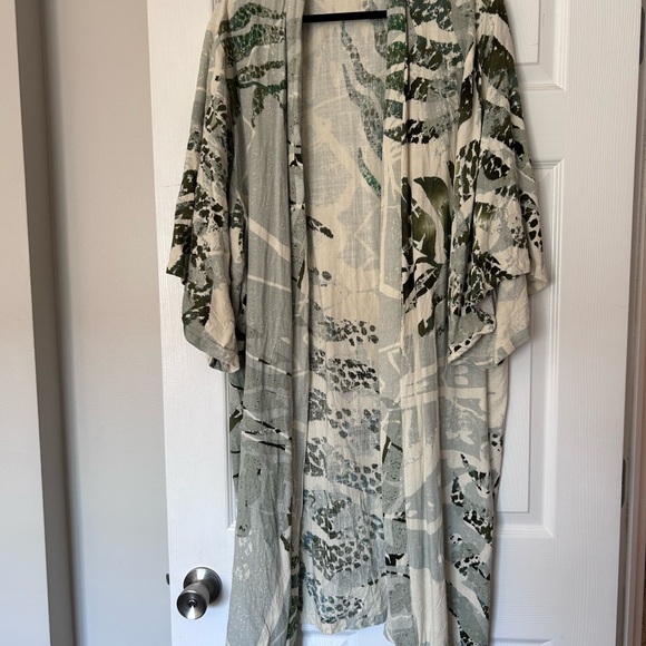 ❤️MAKE OFFER❤️ ANTHROPOLOGIE one size Green Floral Print Kimono Long Duster - Picture 2 of 5
